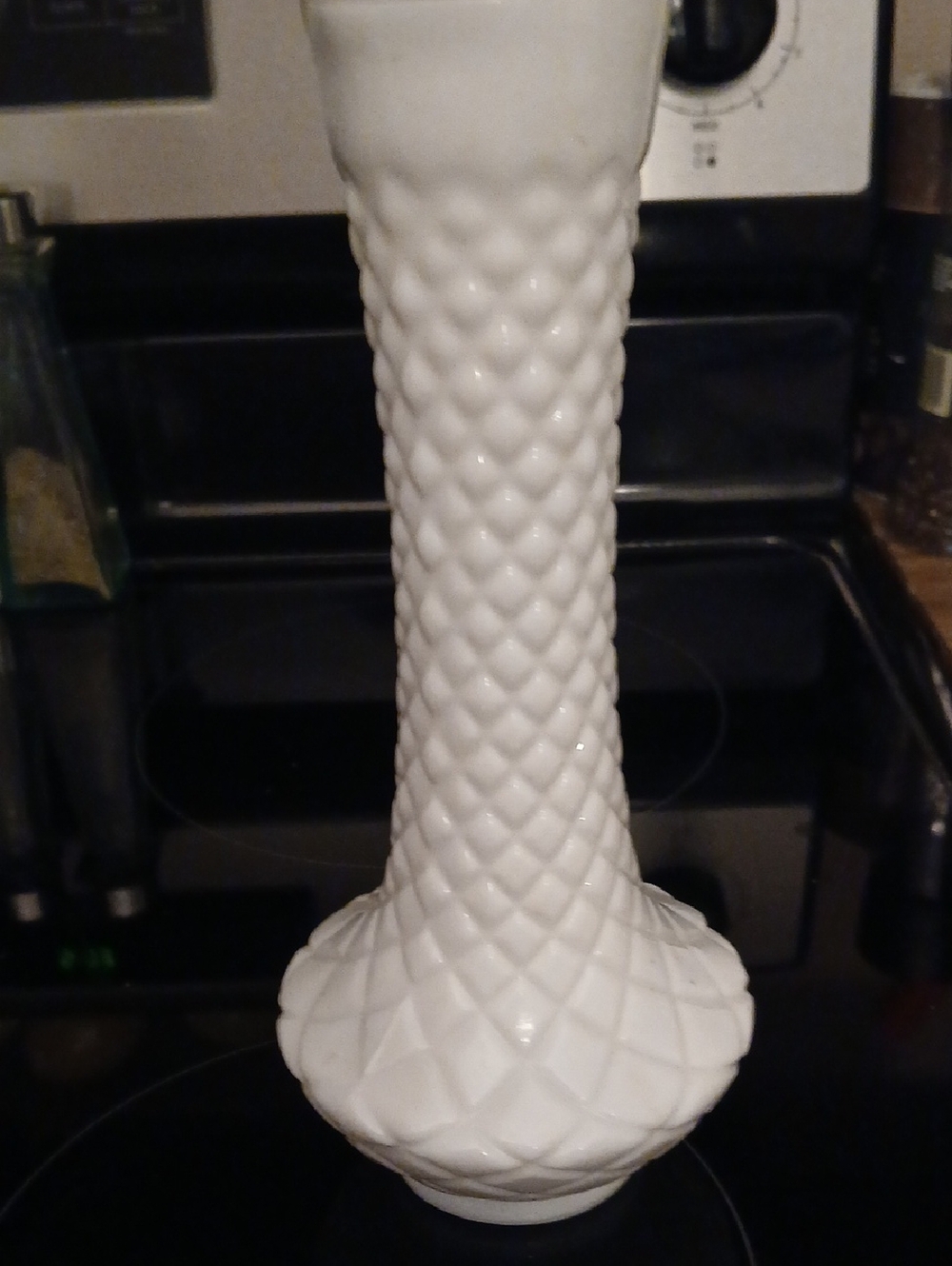 White Decorative Textured Ceramic Vase -  Milk Glass Ware - Picture 2 of 2